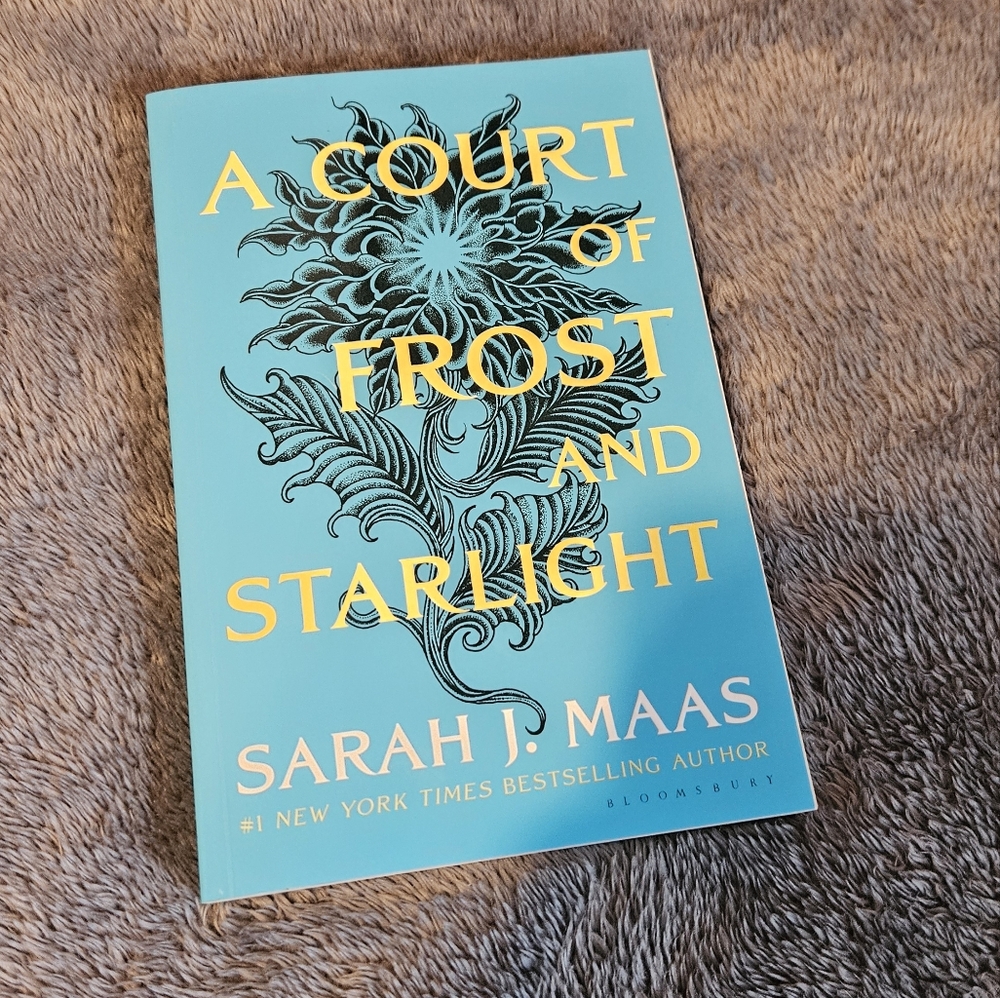 A Court of Frost and Starlight by Sarah J. Maas - Blue Cover